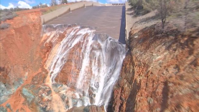 go to Lake Oroville: Drohne zeigt zerstörten Hochwasserschutz